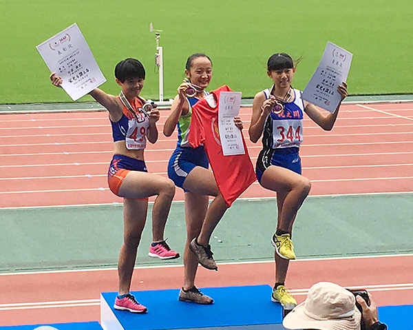 比嘉 自己タイも２位 女子走り高跳び 石垣第二 男子４ 100 リレー 予選４位敗退