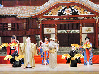 八重山舞踊なども演じられた東京琉球舞踊協会の第６回公演「翔舞Ⅵ」